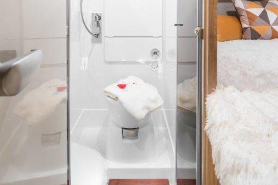 Bad eines Globe-Traveller Voyager X oder XS